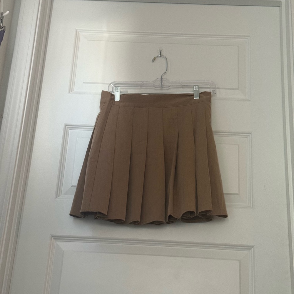 Classic Tan Pleated Skirt